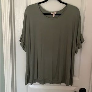 Ruffled sleeve Tee